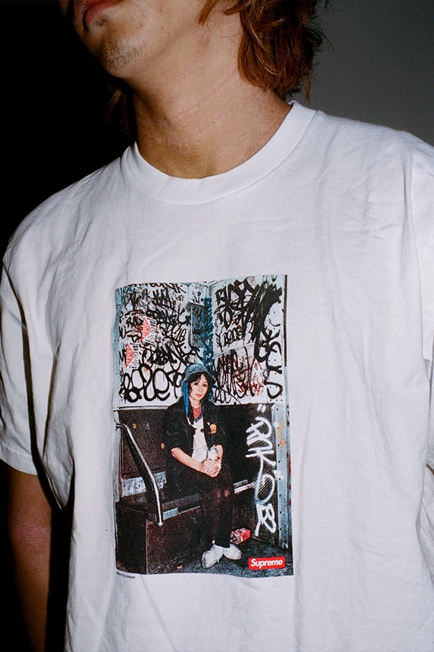 シュプリーム Supreme から2021年冬シーズンのTシャツコレクションが登場 