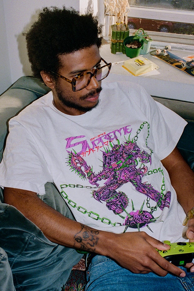 シュプリーム Supreme から2021年冬シーズンのTシャツコレクションが登場 