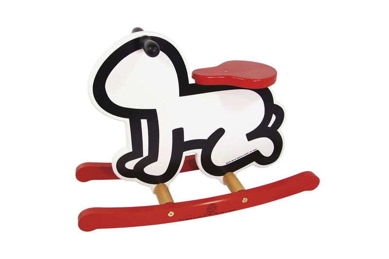 キース・ヘリング x 木製玩具メーカー ヴィラックから代表作 “Radiant Baby” の子ども用ロッキングチェアが誕生 V1 Gallery Keith Haring Wooden Children's Toys Vilac
