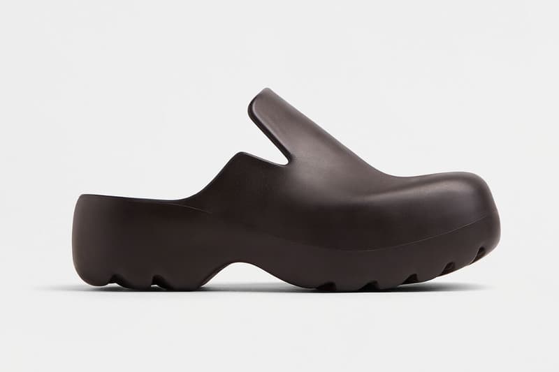 ボッテガヴェネタが100%ラバー製サンダル ラバーフラッシュを発売 Bottega Veneta Rubber Flash Clog Preorder Pictures Buy Tangerine Chalk Fondant Colors Details