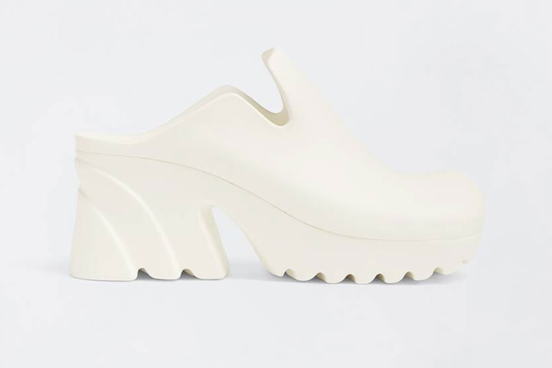 ボッテガヴェネタが100%ラバー製サンダル ラバーフラッシュを発売 Bottega Veneta Rubber Flash Clog Preorder Pictures Buy Tangerine Chalk Fondant Colors Details