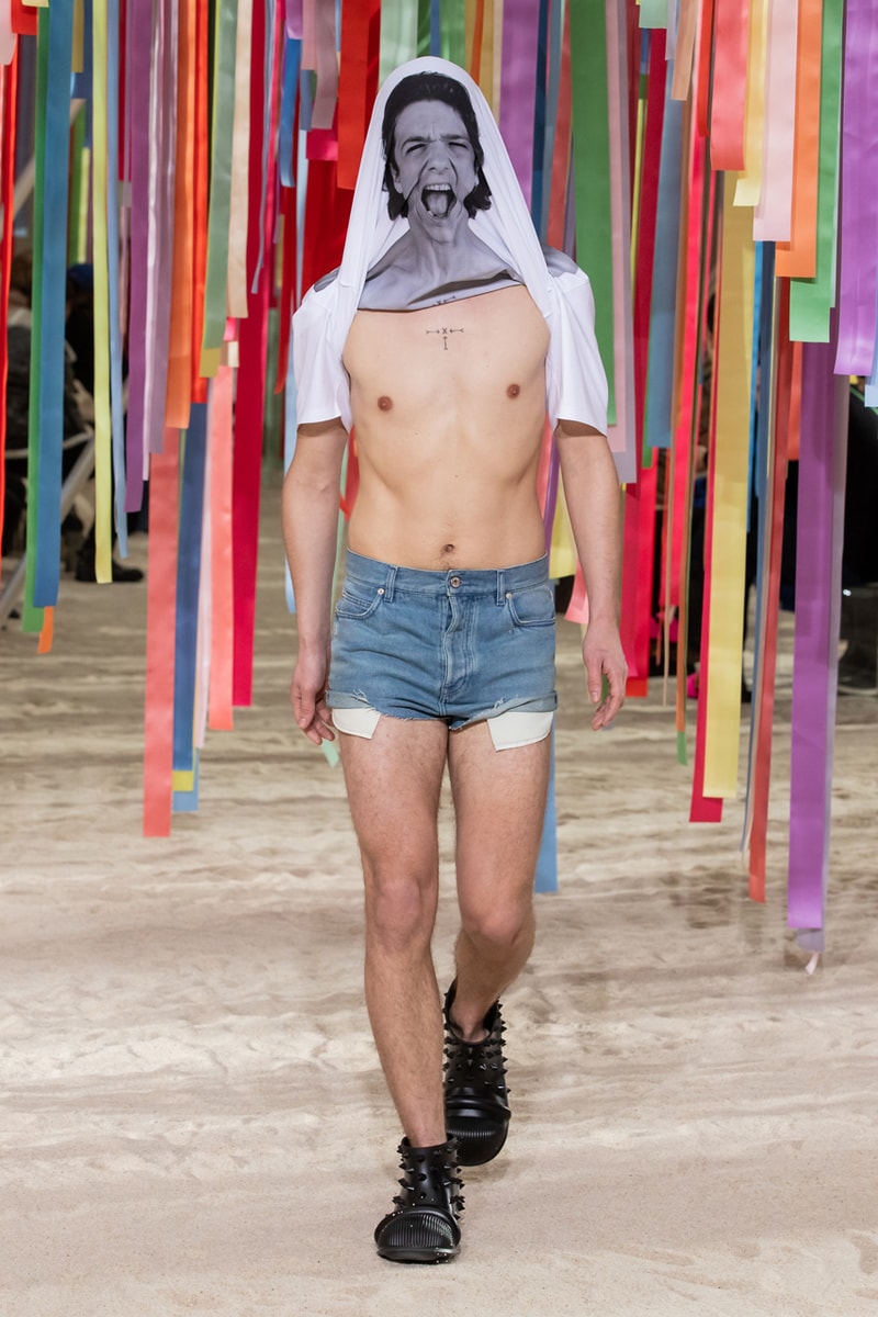 ロエベ 2022年秋冬メンズコレクション LOEWE FW22 Collection Showcases the Beauty in Imperfection Fashion