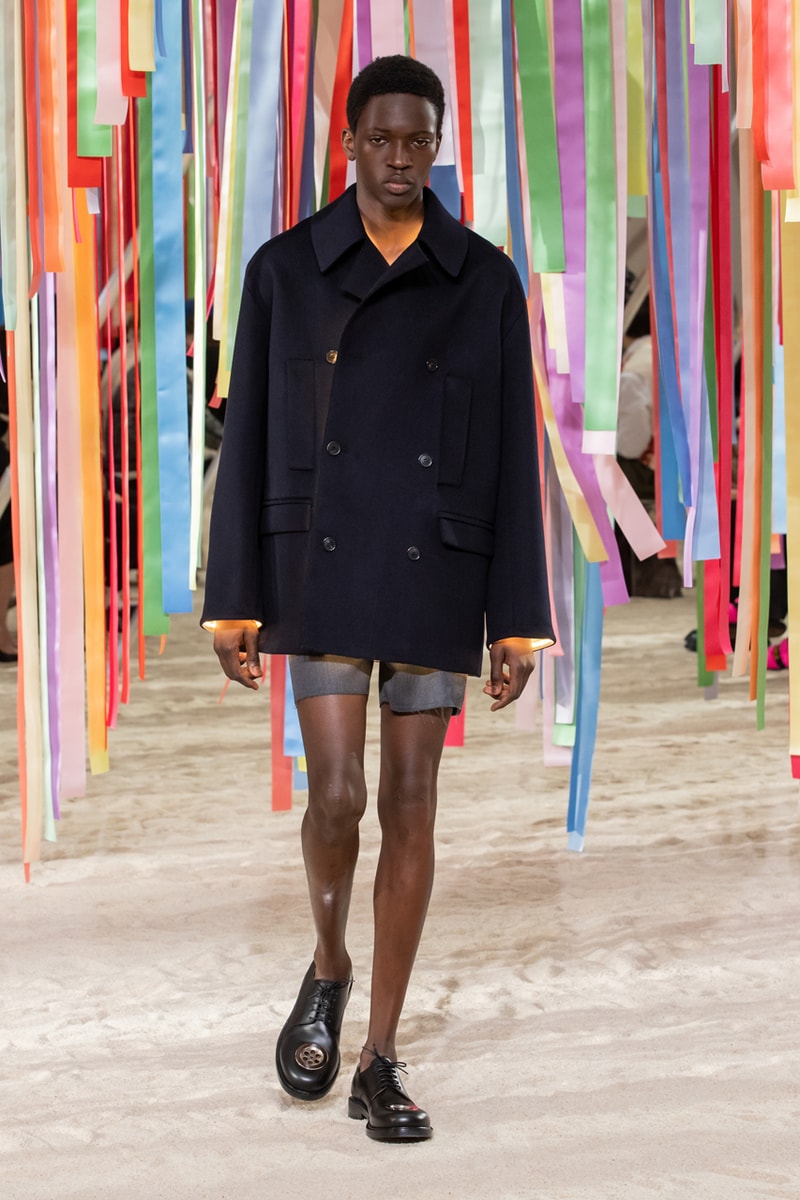ロエベ 2022年秋冬メンズコレクション LOEWE FW22 Collection Showcases the Beauty in Imperfection Fashion