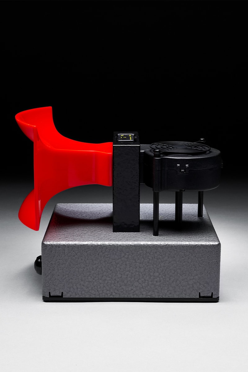 バイレードがスピーカーの構造にヒントを得たディフューザーを発売 byredo ben gorham devon turnbull ojas room diffuser release details scent information buy cop purchase