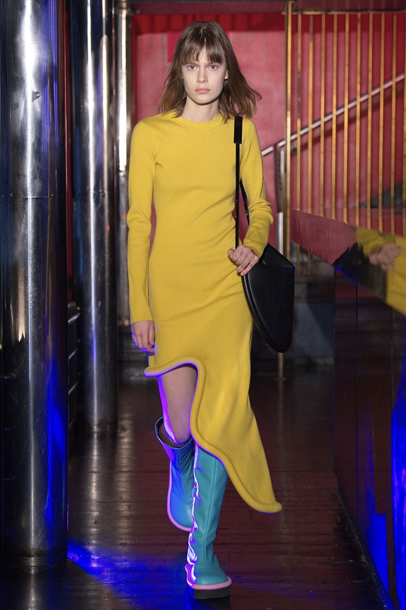 JW アンダーソン2022年秋冬メンズコレクション/プレフォールウィメンズコレクション JW Anderson Fall Winter 2022 Collection Runway Jonathan Pre-Fall Men's Women's