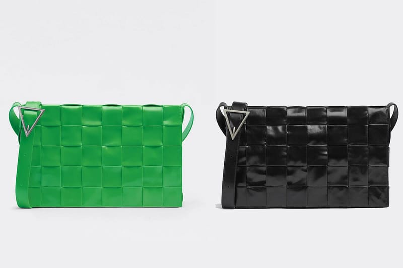 Bottega Veneta のカセットバックに一回り大きな新サイズが登場