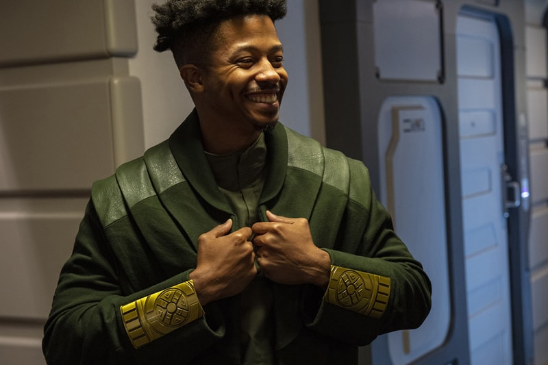 開業間近の『スター・ウォーズ』ホテル内で購入できるスペシャルアイテムが公開 disney parks resorts star wars galactic starcruiser merchandise clothes garments jedi sith science fiction fantasy outfits hotel 