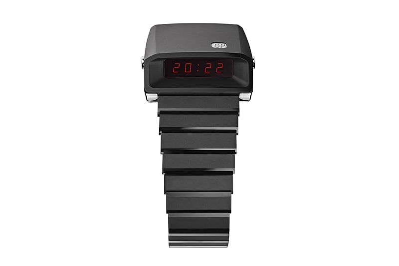 スイス発のジラールペルゴが1970年代の名作デジタルウォッチを復刻 Girard-Perregaux Revives Fan Favorite With Limited Edition Ceramic and Titanium Casquette 2.0