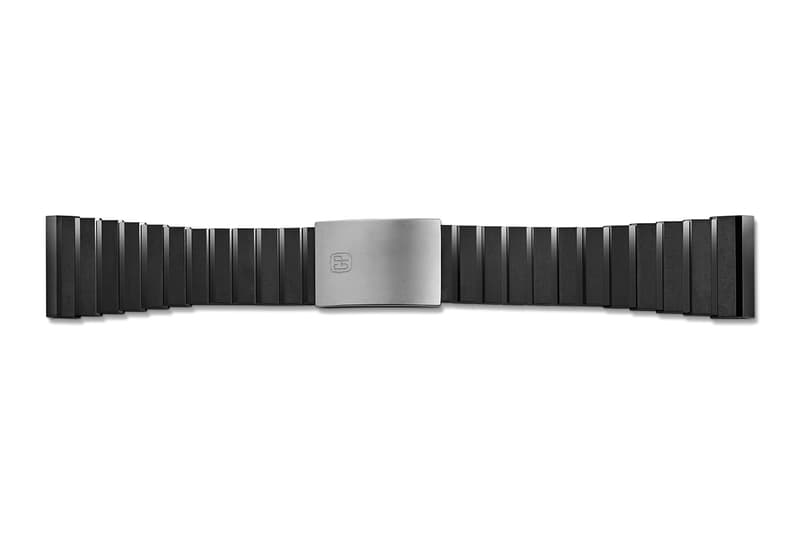 スイス発のジラールペルゴが1970年代の名作デジタルウォッチを復刻 Girard-Perregaux Revives Fan Favorite With Limited Edition Ceramic and Titanium Casquette 2.0