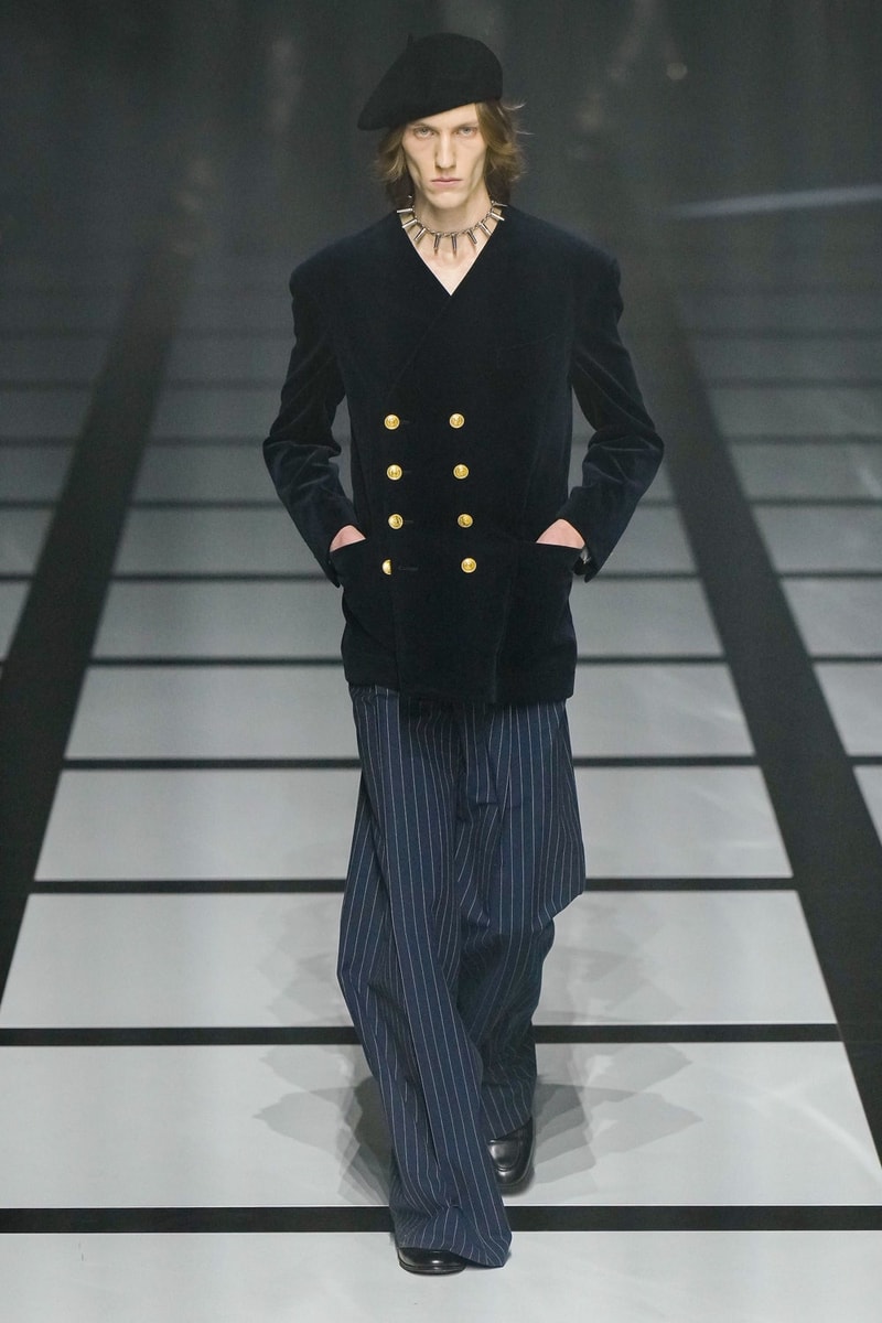 グッチ 2022年秋冬コレクション アディダス Gucci x adidas Unveils Fall 2022 Collection Blazers Jackets Pants Knitwear Latex Trefoil Three Strips Midi Dresses Leather Skirts Corduroy Chiffon Sportswear German Label Luxury Fashion Lookbook Plaid Monogram Pinstripe Patterns Peak Wide Lapel Hats Accessories Blue Yellow  