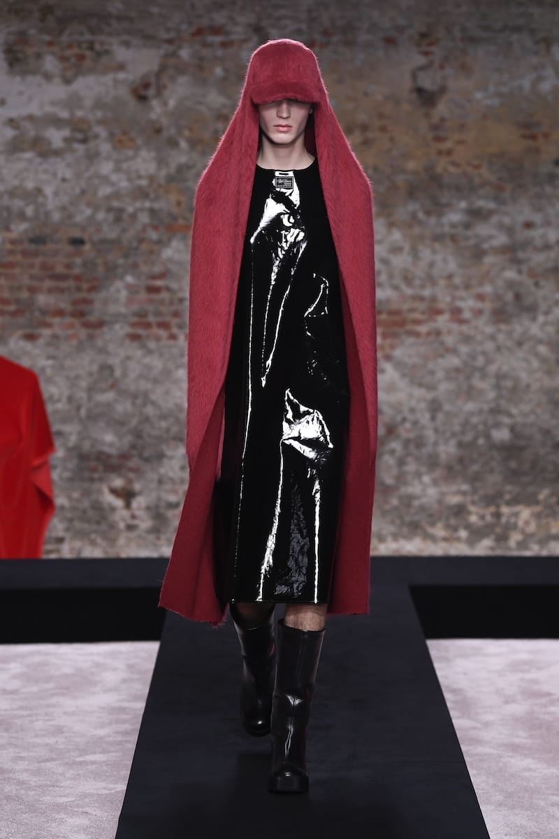 ラフシモンズ Raf Simons 2022年秋冬コレクション
