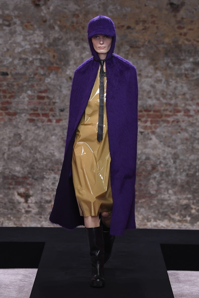 ラフシモンズ Raf Simons 2022年秋冬コレクション