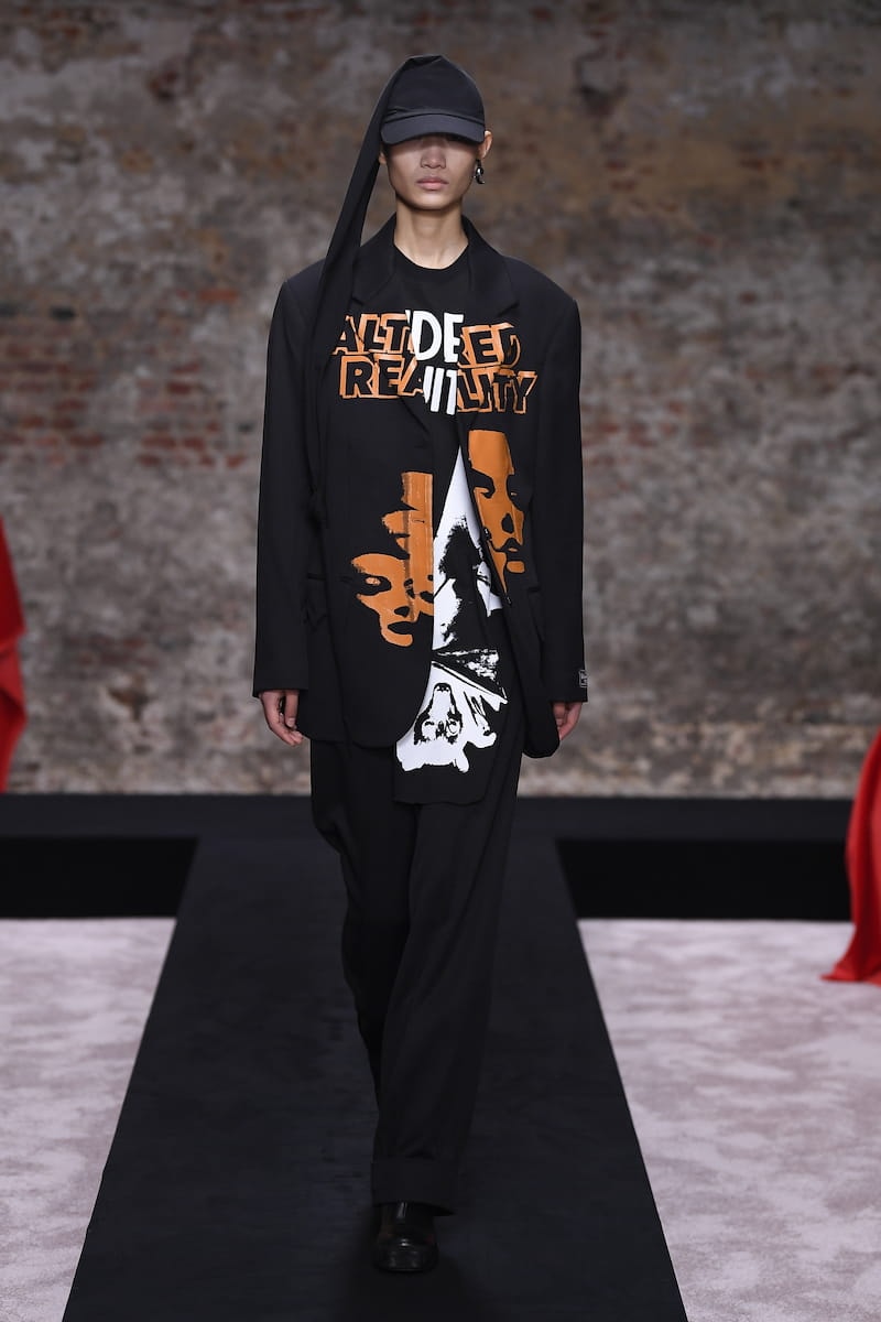 ラフシモンズ Raf Simons 2022年秋冬コレクション