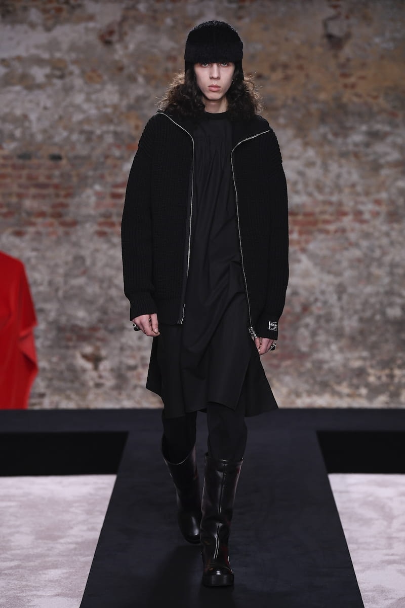ラフシモンズ Raf Simons 2022年秋冬コレクション