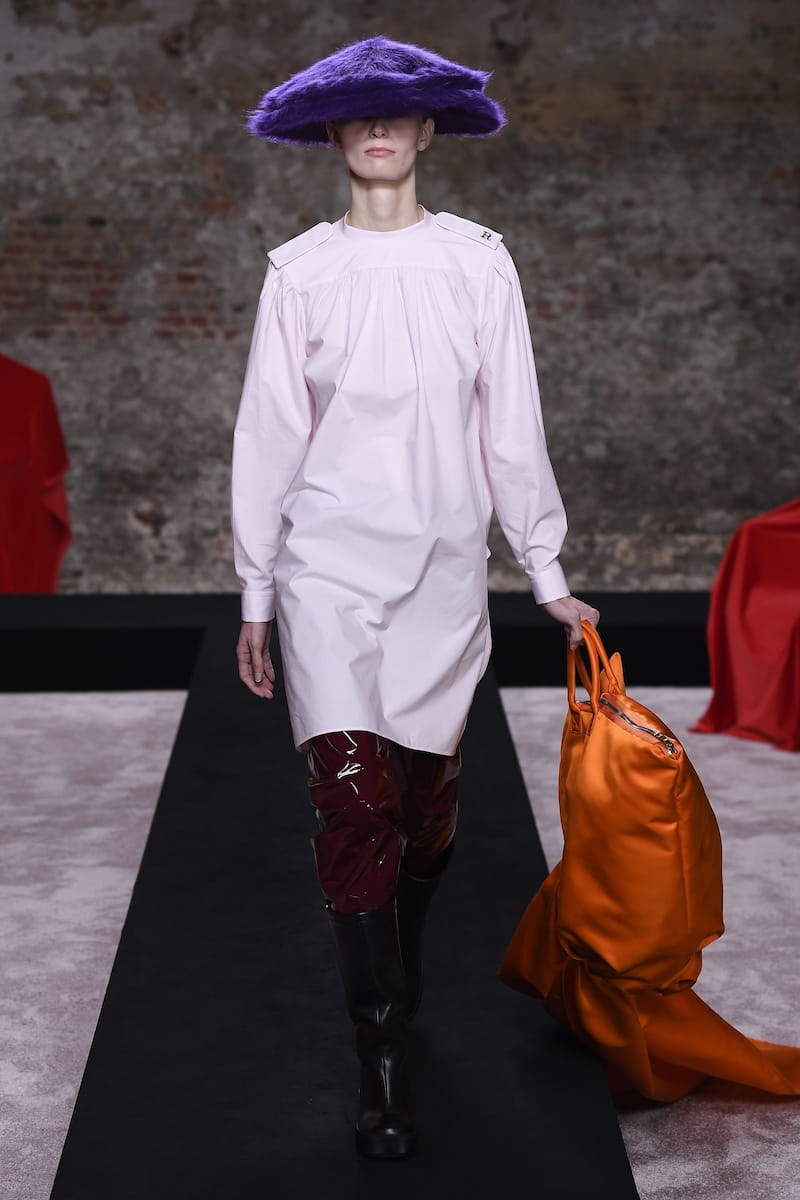 ラフシモンズ Raf Simons 2022年秋冬コレクション