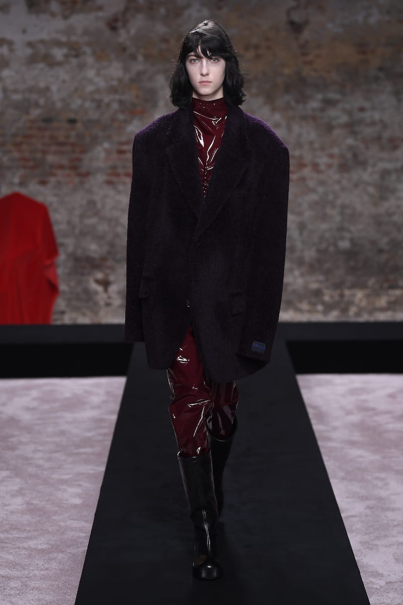 ラフシモンズ Raf Simons 2022年秋冬コレクション