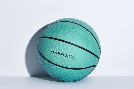 Tiffany & Co. がダニエル・アーシャムとのコラボバスケットボールを発表