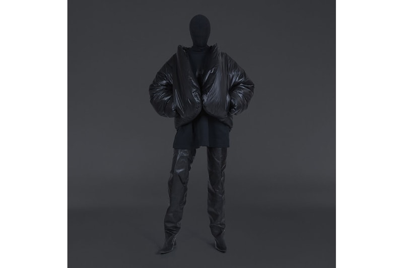 イージーギャップ x バレンシアガ Kanye West（カニエ・ウェスト） ye デムナ・ヴァザリア demnaYEEZY GAP x  Balenciaga が販売開始