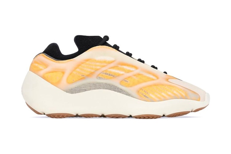 YEEZY 700 V3の新色 “Mono Safflower” の国内発売情報が解禁