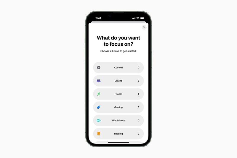 アップルが iOS 15.4 の提供開始を予告 Apple iOS 15.4 Software Updates iPhones Next Week Release AirTags Siri Face ID