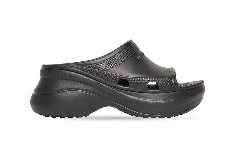 バレンシアガxクロックスから曲線的なフォルムのヒールを備えた新作サンダルが登場 Balenciaga Crocs Pool Slide Release Information Mens Womens Shoe Footwear Y2K 2000s Demna Gvasalia Collaboration