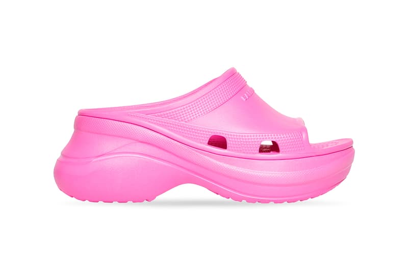 バレンシアガxクロックスから曲線的なフォルムのヒールを備えた新作サンダルが登場 Balenciaga Crocs Pool Slide Release Information Mens Womens Shoe Footwear Y2K 2000s Demna Gvasalia Collaboration