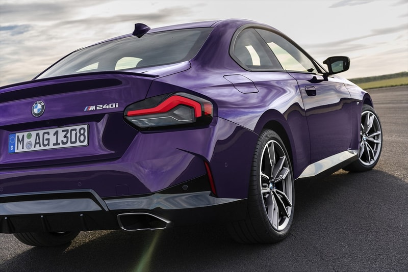 BMWが新型2シリーズクーペをベースとしたMモデル “M240i xDrive”を発売 bmw premium compact coupe m240i xdrive release info