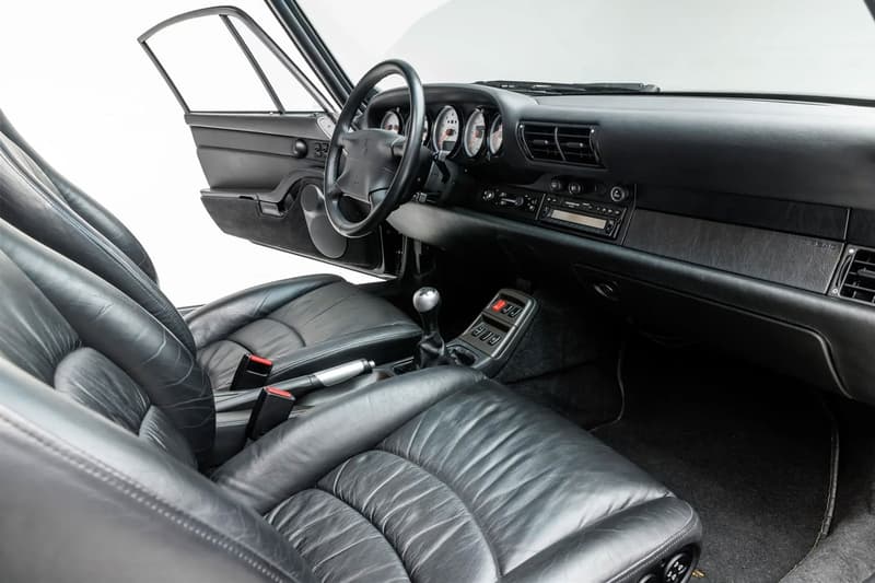 デンゼル・ワシントンが所有していた1997年のポルシェ911ターボがオークションに出品される Denzel Washington 1997 Porsche 911 Turbo auction Info xenon headlights tool kit clean title report wodebpdy power sunroof black pleated leather Release info