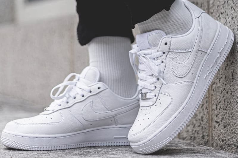 ドレイクが手掛ける ノクタ x ナイキエアフォース 1 のディテールをチェック Drake NOCTA Nike Air Force 1 Certified Lover Boy Detailed Look DA3825-100 Release Info Date Buy Price