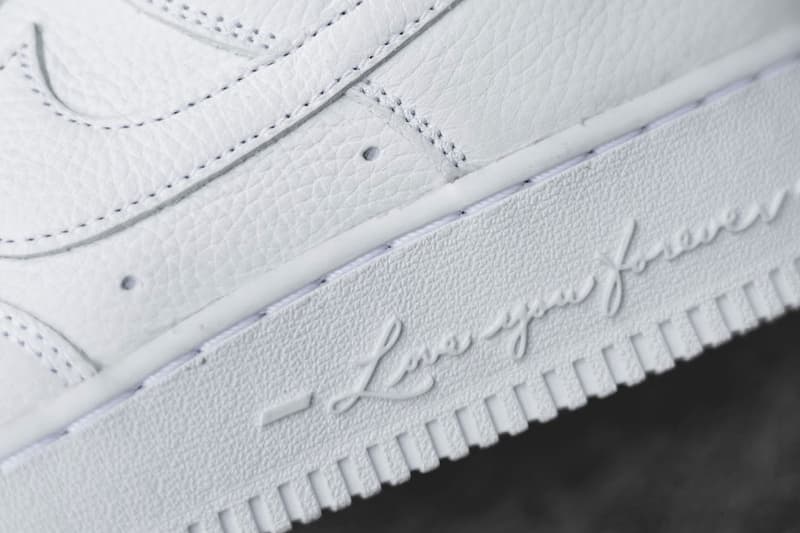 ドレイクが手掛ける ノクタ x ナイキエアフォース 1 のディテールをチェック Drake NOCTA Nike Air Force 1 Certified Lover Boy Detailed Look DA3825-100 Release Info Date Buy Price 