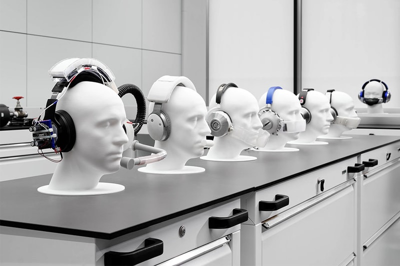 ダイソンが初となるノイズキャンセリング機能付きの空気清浄ヘッドフォンを発表 dyson Launches zone air purifying headphones UK pure air pure audio bacteria pollen dust pollutants air quality new headpiece tech release info date news