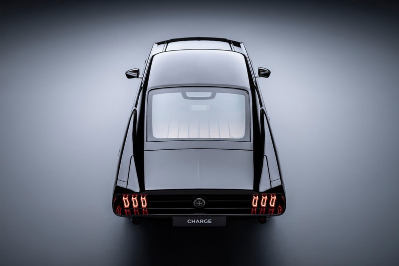 1967年仕様のフォードマスタングファストバックが電気自動車に Ford Mustang London charge cars 1967 electric mustang fastback classic 200 mile range 499 units 350,000 pounds release info price