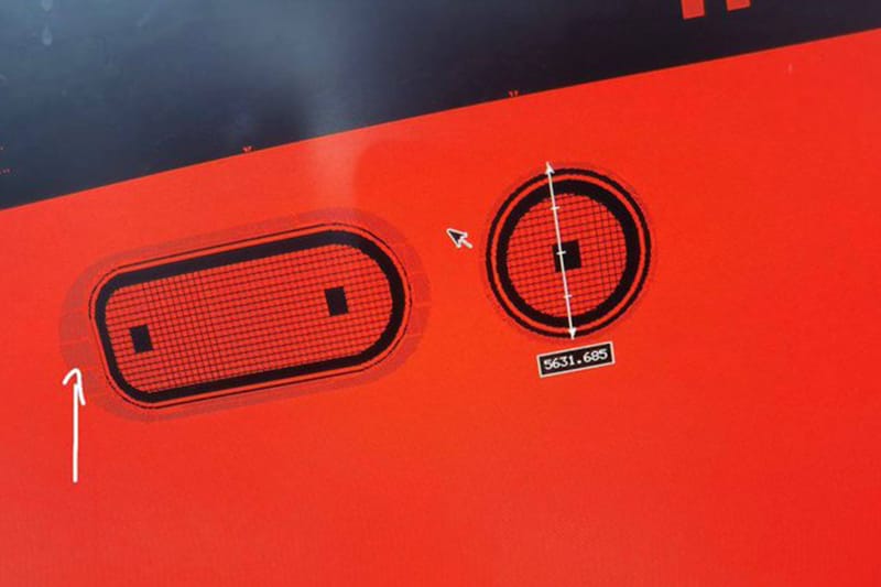 今秋発表予定の iPhone 14 Pro には新しい形状のインカメラが搭載される？