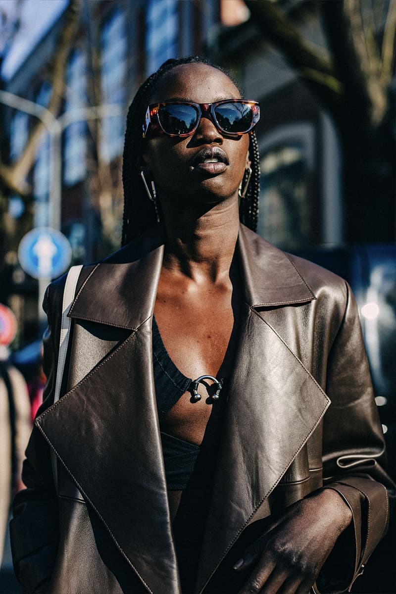 ストリートスタイル：22年秋冬ミラノファッションウィーク Milan Fashion Week FW22 Street Style Looks Is All About Smart Suiting and Head-to-Toe Tonals gucci prada fendi 