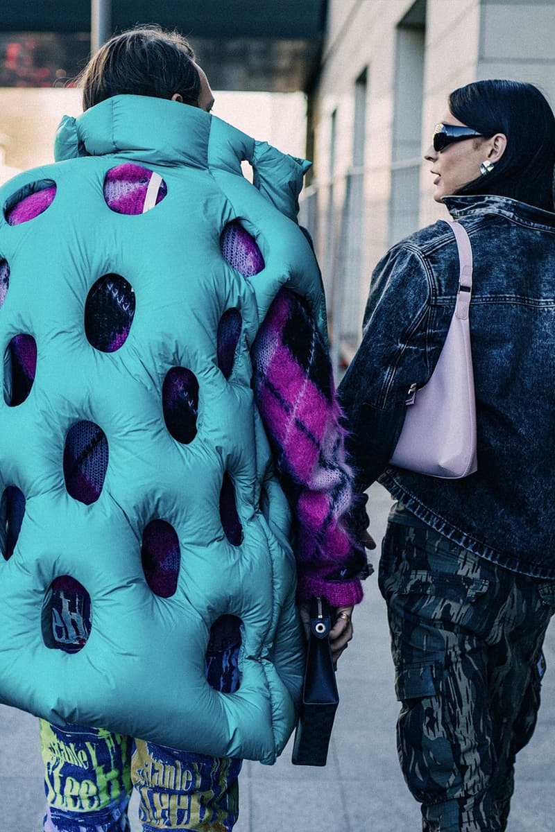 ストリートスタイル：22年秋冬ミラノファッションウィーク Milan Fashion Week FW22 Street Style Looks Is All About Smart Suiting and Head-to-Toe Tonals gucci prada fendi 