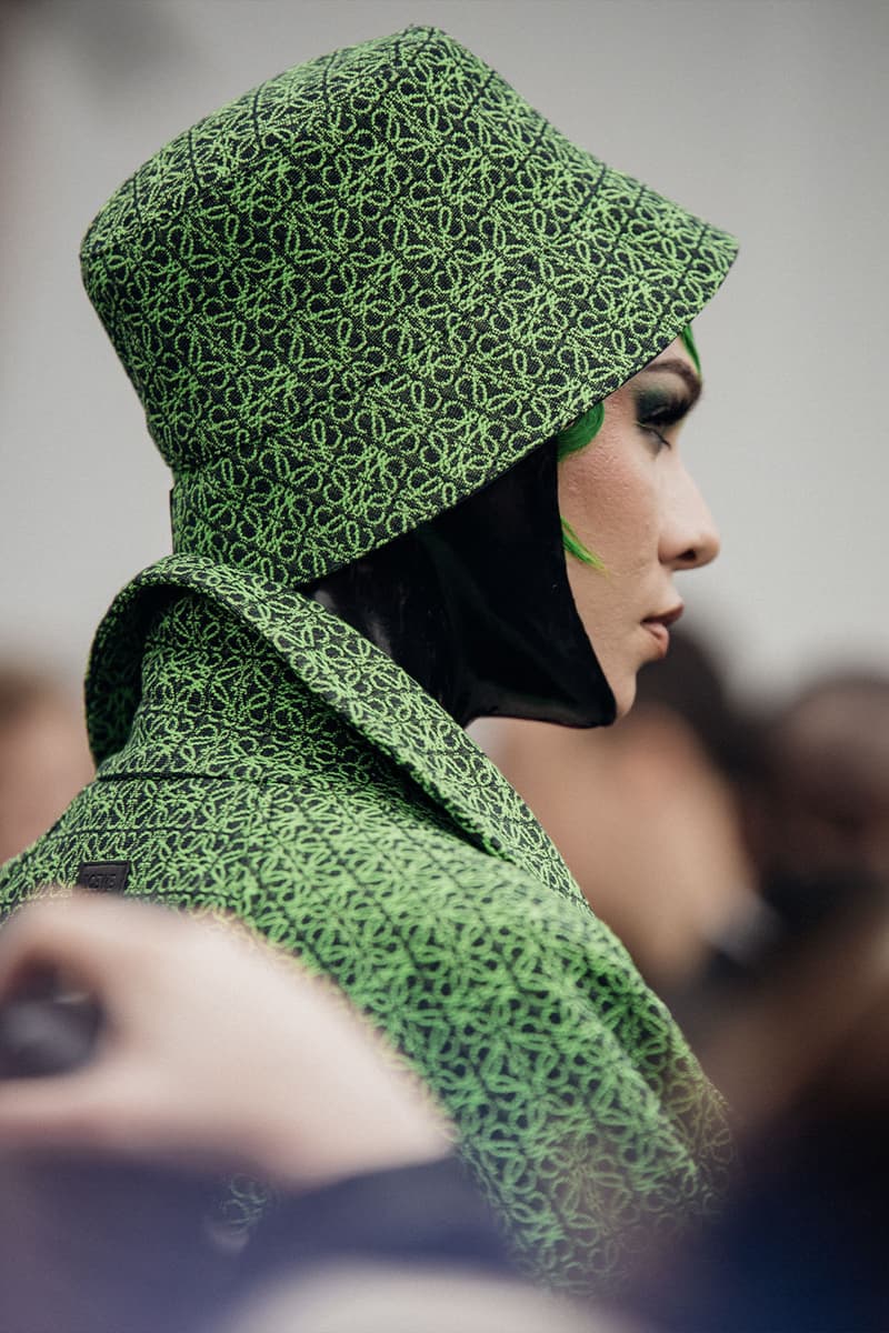 ストリートスタイル:22年秋冬パリファッションウィーク ウィメンズ Paris Fashion Week Street Style Fall/Winter 2022 FW22 looks miu miu dior louis vuitton balenciaga