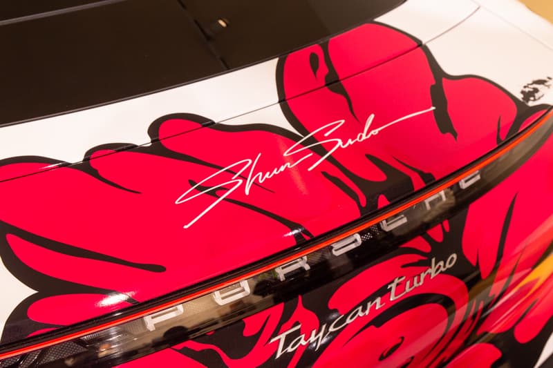 シュンスドウが日本人で初めてポルシェのアートカーを制作 porsche shun sudo taycan art car event info