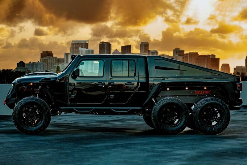 ジープの2022年製グラディエーターを6輪化したカスタムカーが約2,500万円で落札 New Hemi Hellcat 6x6 Monster Truck Reaches $220K USD Bid on eBay