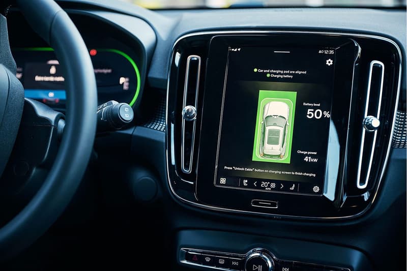 ボルボがEVの新しいワイヤレス充電技術をタクシー車両でテスト volvo to trial wireless car chargers ev xc40 recharge