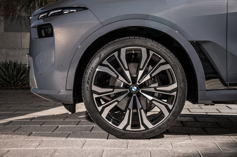 BMWが新型プレミアムSUVのX7を発表 bmw suv x7 release info