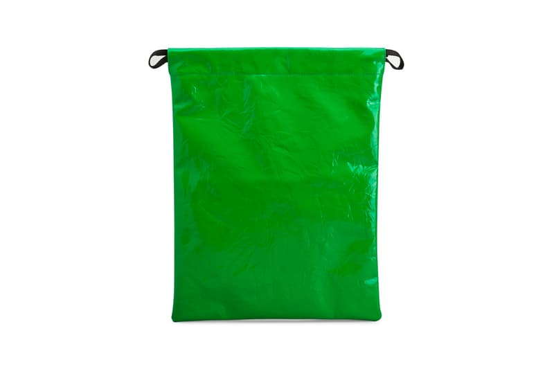 ボッテガヴェネタからショップバッグを再現したレザー製ポーチが登場 Bottega Veneta Crease Leather Pouch (Parakeet/Black) Dust Bag Luxury Designer Accessory Dover Street Market London