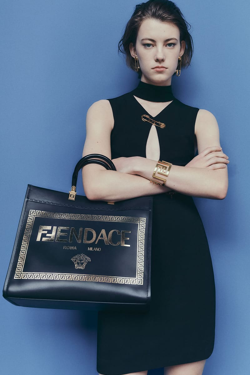 FENDACE フェンダーチェ 22SS シルクズッカ柄 プリーツ スカーフスカート ピンク レディース FQ7251 AJKQ FENDI (フェンディ) 22SS ×VERSACE FENDACE LA MEDUSA MEDIUM HANDBAG