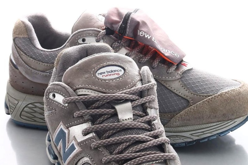 ニューバランスからナイロン製ミニバッグを備えた新作 2002Rが登場 New Balance 2002R VA Stash Pocket Release Information atmos Tokyo Tactile Nylon Mesh Leather Suede