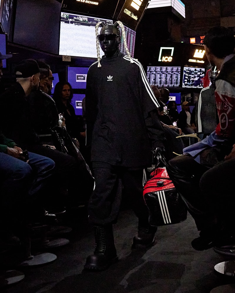 バレンシアガ Balenciaga 2023年春コレクション 〈adidas（アディダス）〉
