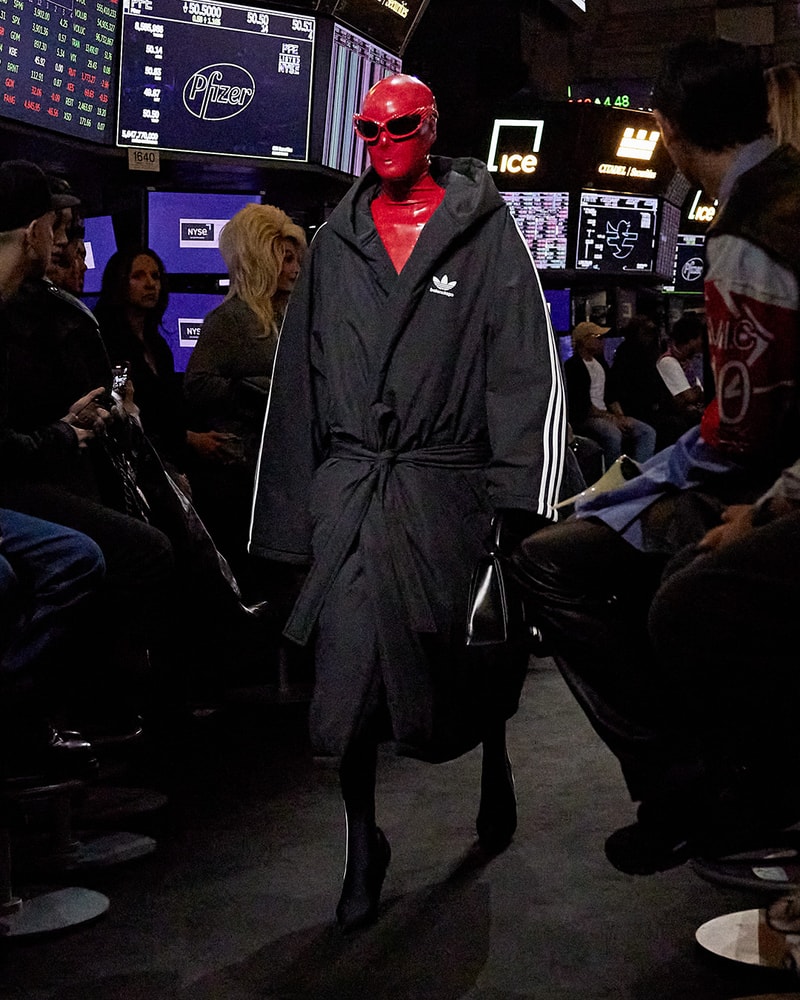 バレンシアガ Balenciaga 2023年春コレクション 〈adidas（アディダス）〉