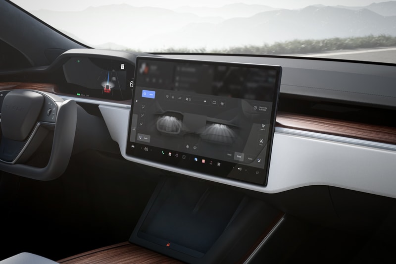 テスラ Tesla が13万台のリコールを実施 Tesla Recall Software Bug Infotainment System Details Report Announcement Overheating Processor National Highway Traffic Safety Administration