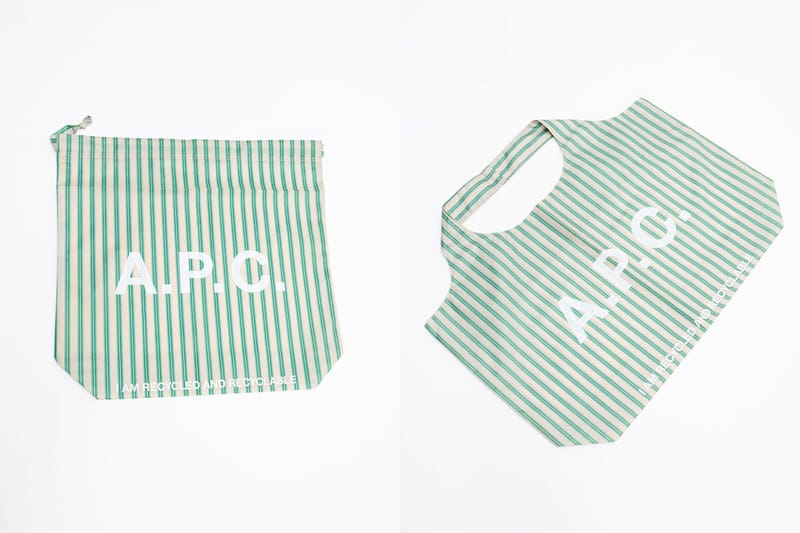 A.P.C. がリサイクルポリエステルを使用した新たなショッパーを導入