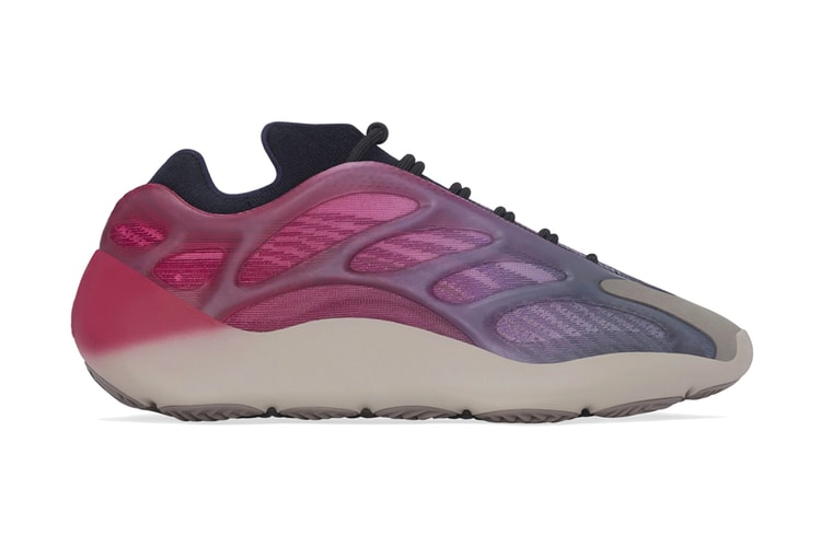 YEEZY 700 V3の新色 “Fade Carbon” が国内リリース決定