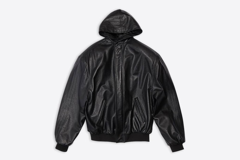 バレンシアガ x アディダス Balenciaga x adidas のアイテムが期間限定で早くも販売開始