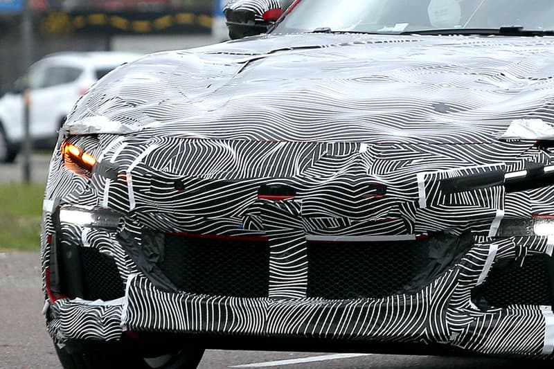 フェラーリ初となるSUV プロサングリエの最新プロトタイプをスクープ ferrari suv purosangue latest prototype